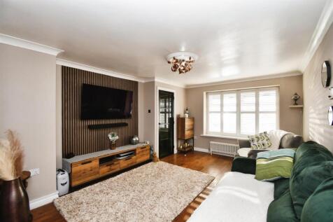 Westborough Way, Hull 3 bed detached house for sale