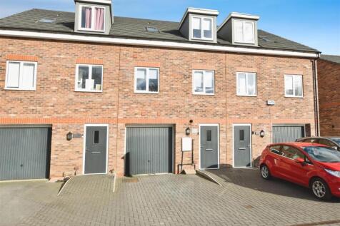 Carter Drive, Hessle 4 bed terraced house for sale