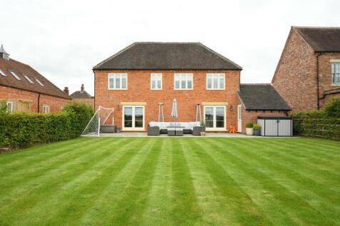 4 bedroom barn conversion for sale