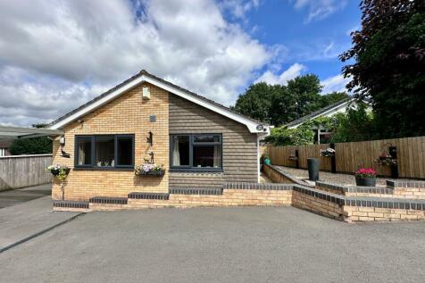 3 bedroom detached bungalow for sale