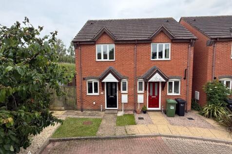 2 bedroom semi-detached house for sale