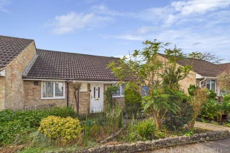 2 bedroom semi-detached bungalow for sale