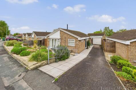 2 bedroom bungalow for sale