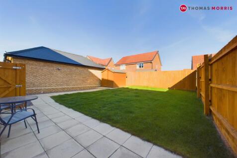 Peacock Drive, Huntingdon PE28 3 bed detached house for sale