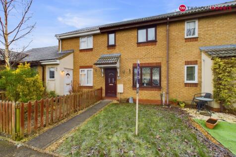 Bluegate, Huntingdon PE29 3 bed terraced house for sale