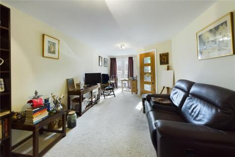 Goodes Court, Hertfordshire SG8 1 bed apartment for sale