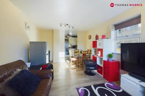 Delphinium Court, St. Neots PE19 2 bed apartment for sale