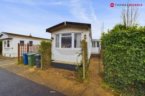 The Grove, Old Hurst PE28 2 bed detached house for sale