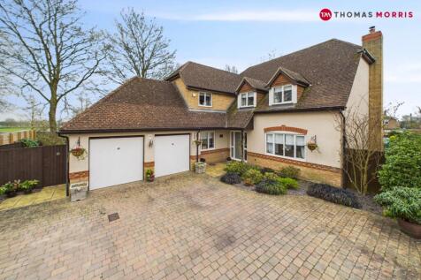 5 bedroom detached house for sale