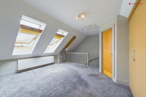 East Street, Cambridgeshire PE27 3 bed terraced house for sale