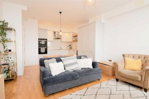 1 bedroom flat for sale