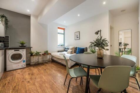 Curtain Road, London EC2A 2 bed flat for sale