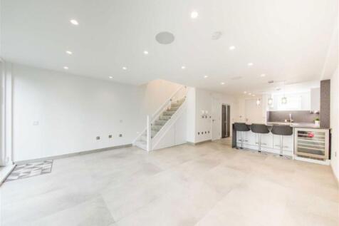 Adler Street, London E1 3 bed flat for sale