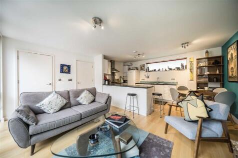 Kings Arms Court, London E1 2 bed flat for sale