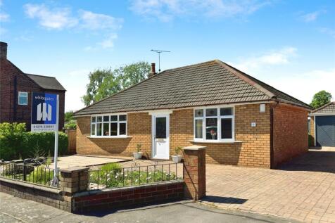 Mere Road, Weston, Crewe, CW2 2 bed bungalow for sale