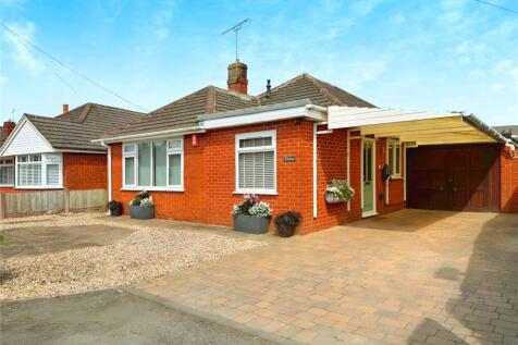 Meadow Avenue, Weston, Crewe... 3 bed bungalow for sale