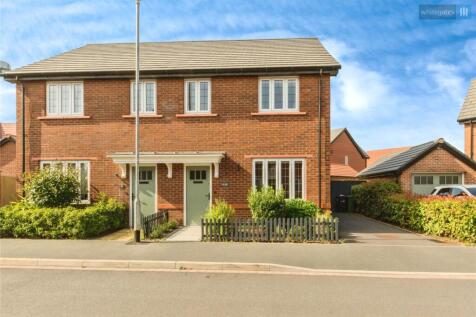 Teal Way, Wistaston, Crewe, Cheshire... 3 bed semi