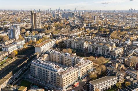 Portobello Road, London, W10 1 bed flat for sale