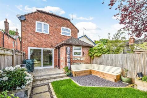 London Street, Whitchurch 3 bed detached house for sale