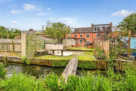 Winchester Road, Whitchurch 3 bed terraced house for sale