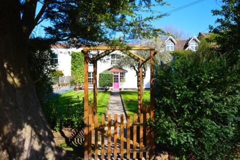 6 bedroom house for sale