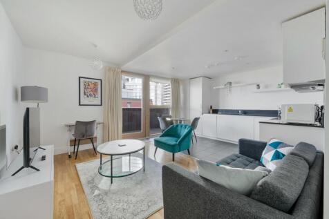Phoenix Heights East, Mastmaker Road... 1 bed apartment for sale