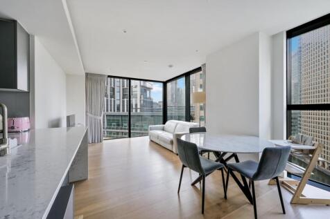 Hampton Tower, Canary Wharf, E14 2 bed apartment for sale