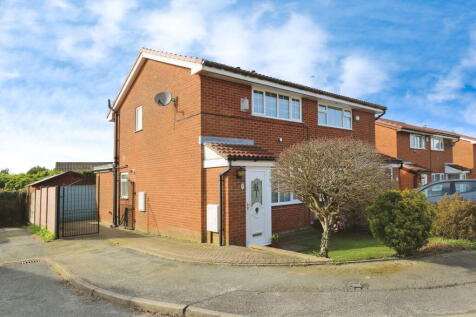 2 bedroom semi-detached house for sale