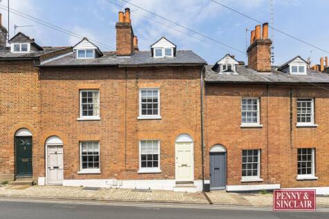 Spacious Period House 3 bed terraced house for sale
