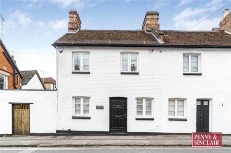 2 bedroom semi-detached house for sale