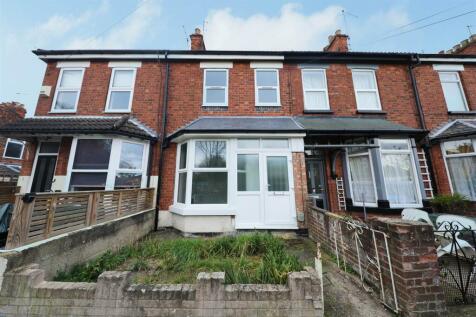 Binfield Square, Ella Street, Hull 3 bed terraced house for sale