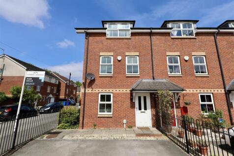 Merchant Way, Cottingham 4 bed end of terrace house for sale