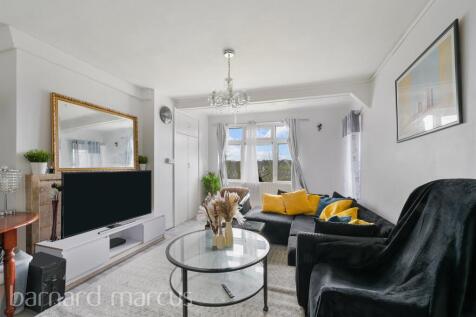 3 bedroom flat for sale