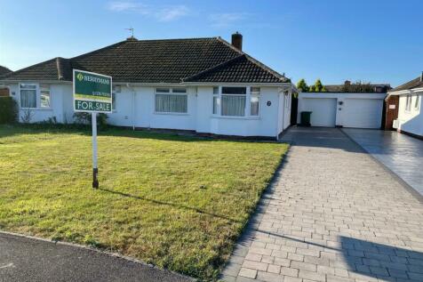 2 bedroom semi-detached bungalow for sale