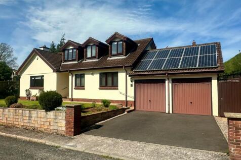 Cockington, Torquay 4 bed detached house for sale
