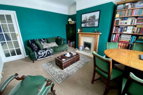Eldon Road, Marsh, Huddersfield 2 bed terraced house for sale