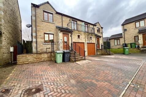 4 bedroom semi-detached house for sale