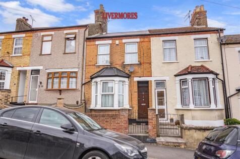 Poplar Mount, Belvedere 3 bed terraced house for sale