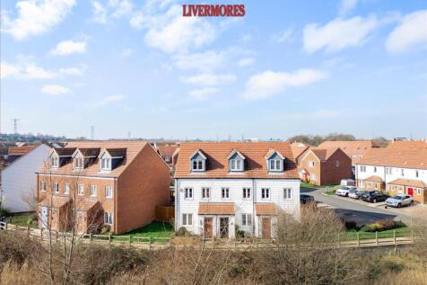Ellingham View, Dartford 3 bed end of terrace house for sale