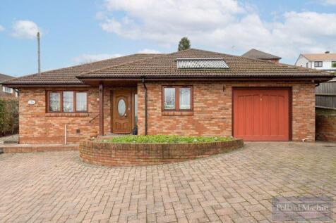 Copthorne Rise, Sanderstead 3 bed detached bungalow for sale