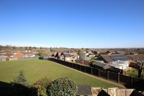 3 bedroom town house for sale