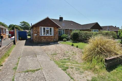 3 bedroom semi-detached bungalow for sale