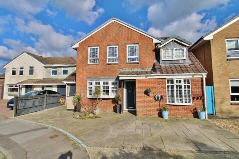 5 bedroom detached house for sale