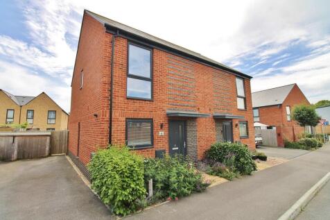 2 bedroom semi-detached house for sale