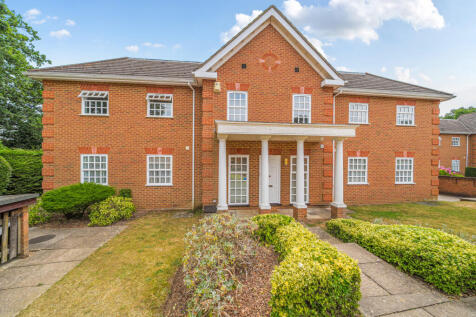 Allen House Park, Hook Heath, Woking... 4 bed terraced house for sale