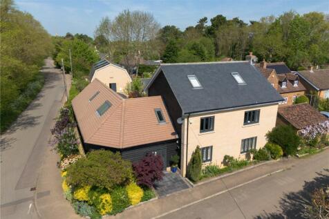 Mills Lane, Longstanton, Cambridge, CB24 5 bed detached house for sale