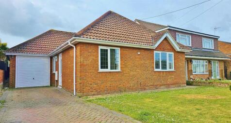 3 bedroom detached bungalow for sale