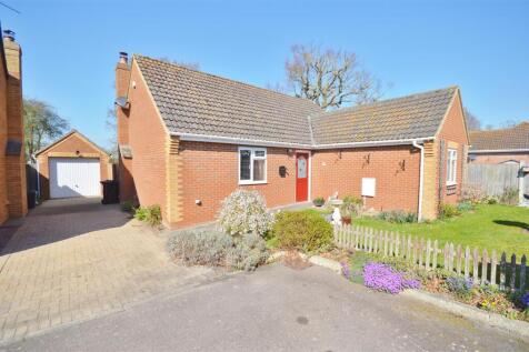 3 bedroom detached bungalow for sale