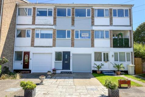 4 bedroom town house for sale