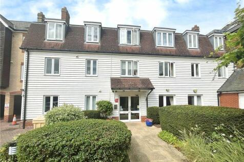 Roche Close, Rochford, Essex 1 bed apartment for sale